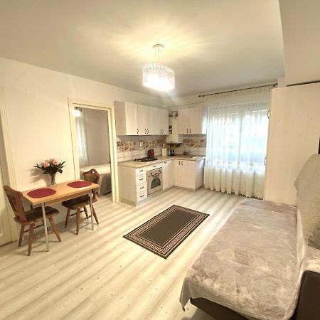 Ferienwohnung Apartament Sara Iasi Exterior foto